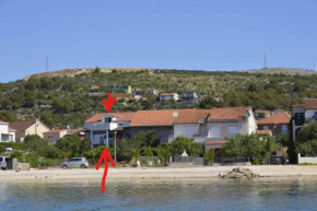 2 bedroom apartment directly on beach